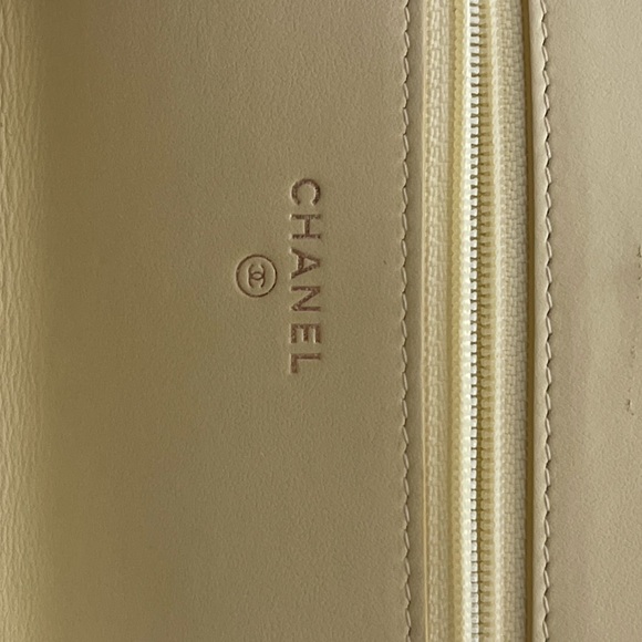 Chanel Caviar Quilted CC Filigree Wallet On Chain WOC Yellow - Picture 7 of 11